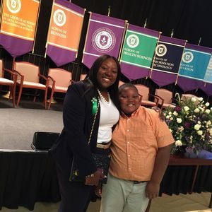 Meet your Posher, Teresa